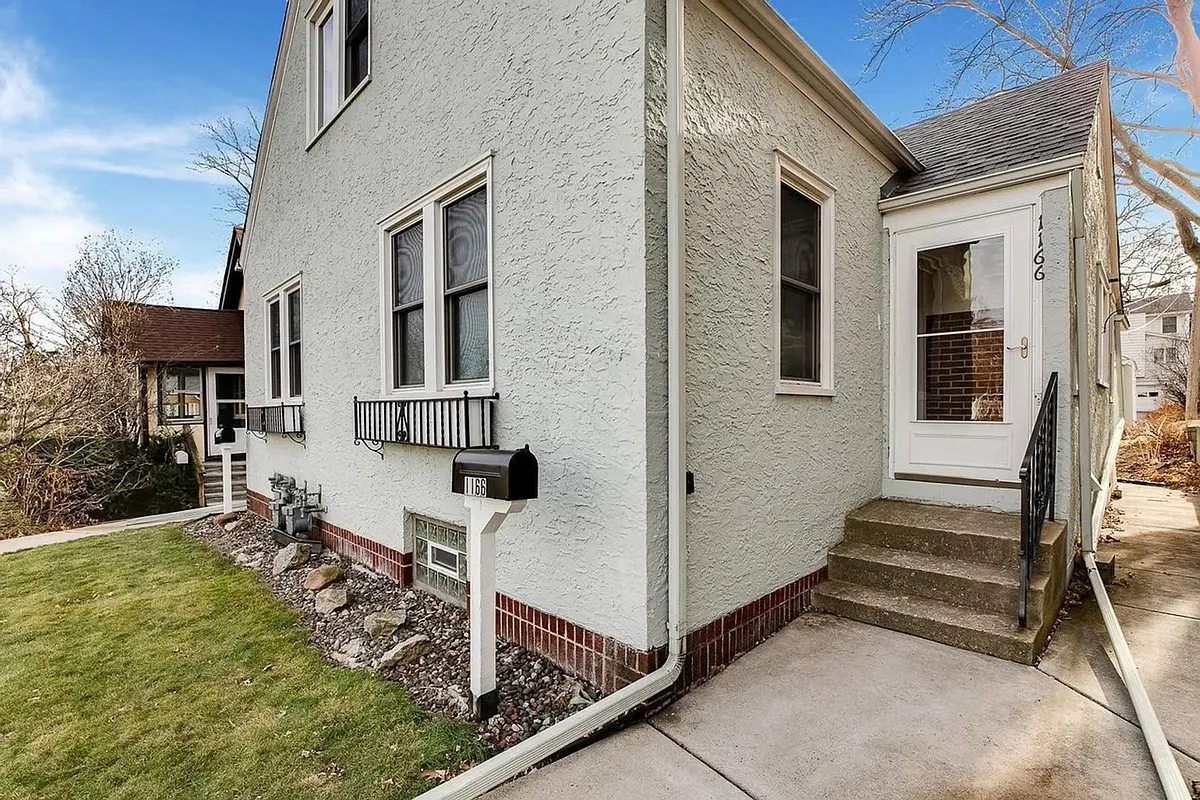 Building Photo - 1164 Randolph Ave #1166