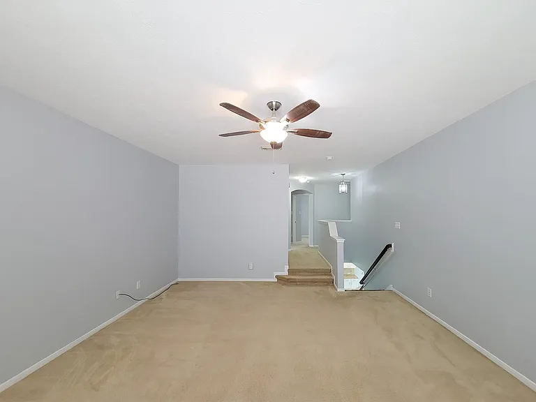 7506 Boxwood Ridge Ln — Photo 38