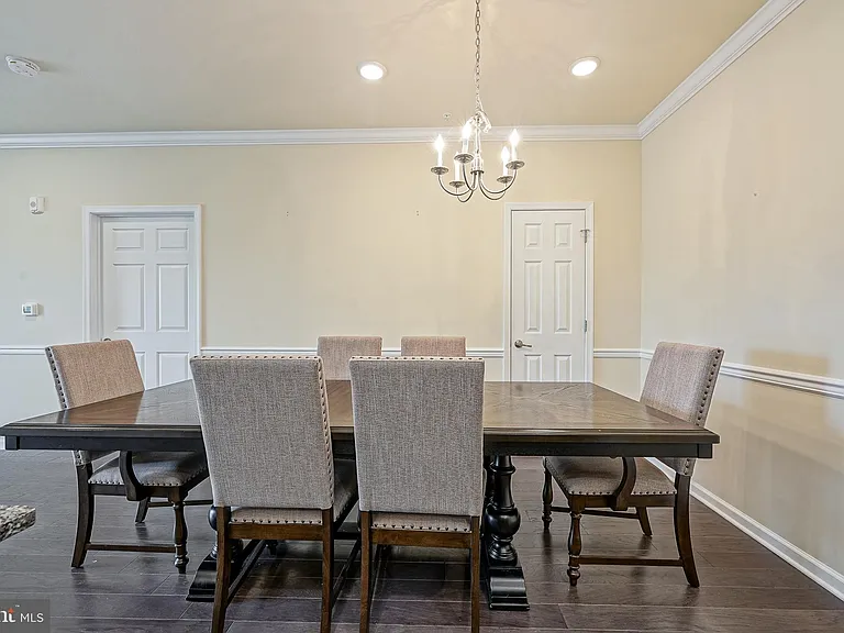 5335 Palomino Ct — Photo 8