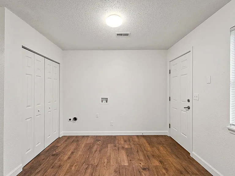 Metro Apartments At Bethalto — Photo 15