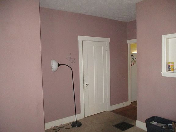 5th image of 1242 Forest Ave