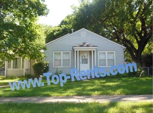 405 E Nichols St, Spring Hill, KS 66083