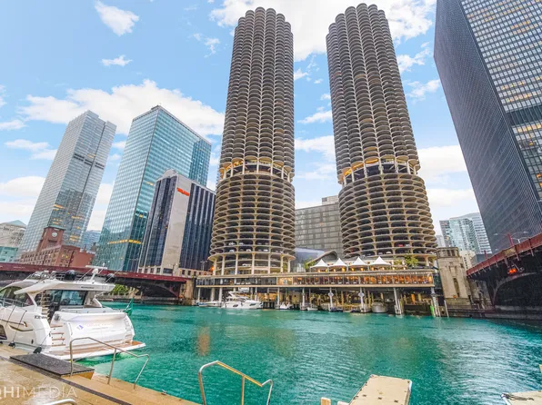 300 N State St APT 3007, Chicago, IL 60654