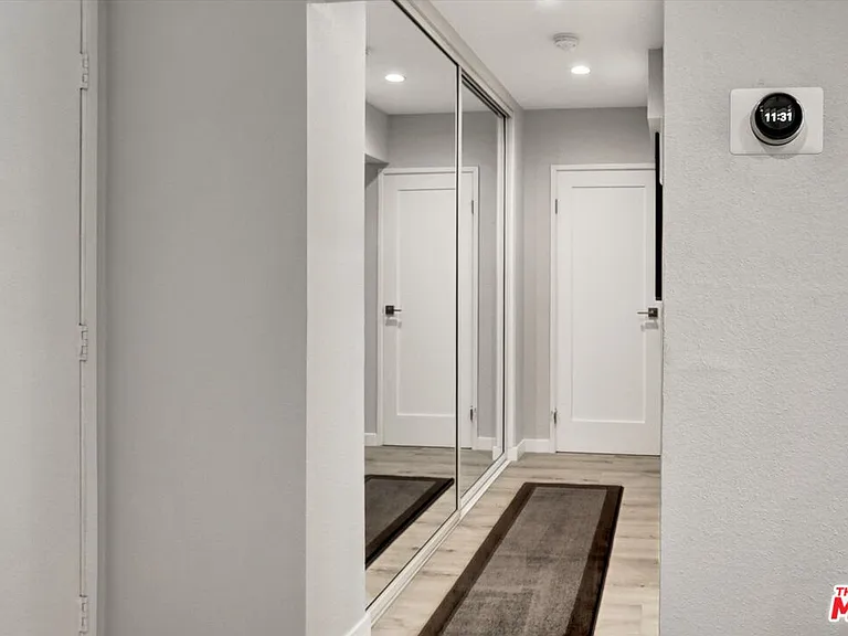 7300 Franklin Ave #346 — Photo 12
