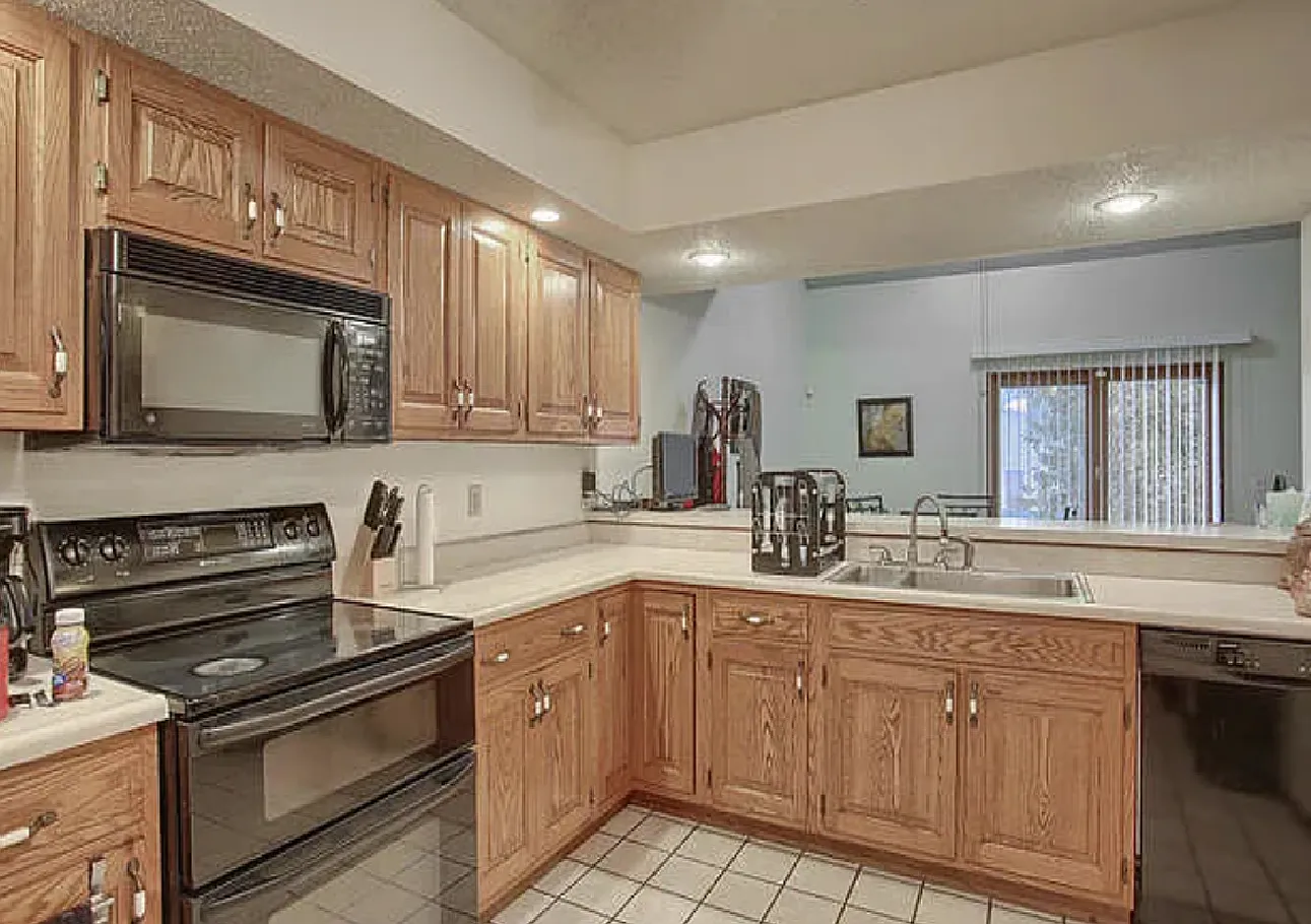 3 bed, 1716 sqft, $2,050 — Photo 4