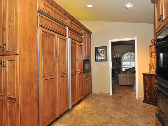 5th image of 1518 N El Camino Dr