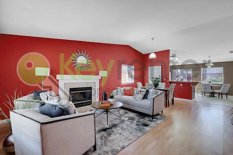3 bed, 2.0 bath, 1440 sqft, $2,550 — Photo 2