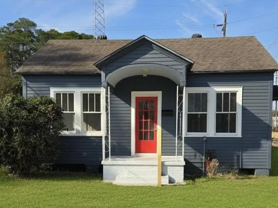 220 Saint Peter St