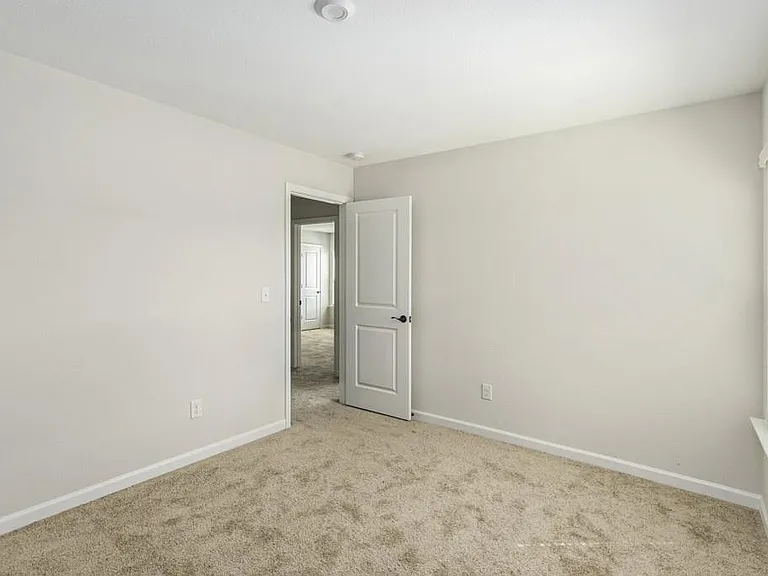 489 Samara Ct S — Photo 19