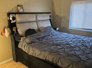 18332 Wentworth Ave APT 2B, Lansing, IL 60438