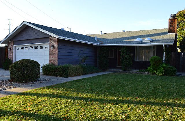 1st image of 1389 Branham Ln