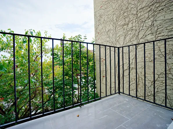 139 Albany Avenue image 9 of 9