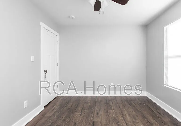 1006 Palmer St — Photo 9