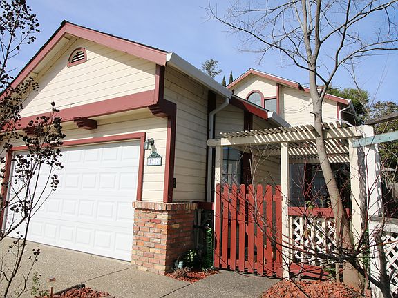 2nd image of 1314 Puebla Way