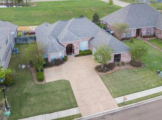 319 Gladeview Pl, Brandon, MS 39047