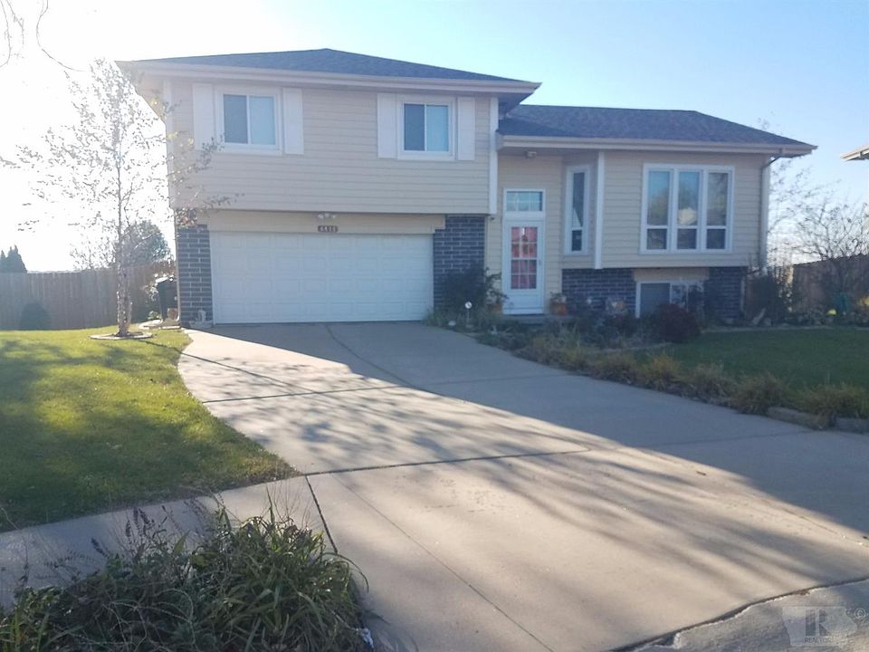 1st image of 6418 N 80th Cir