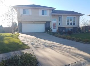 6418 N 80th Cir, Omaha, NE 68134