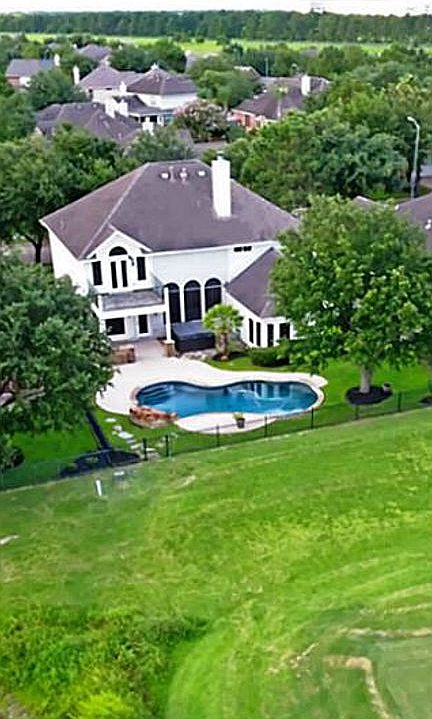 1st image of 16311 Cliff Haven Dr