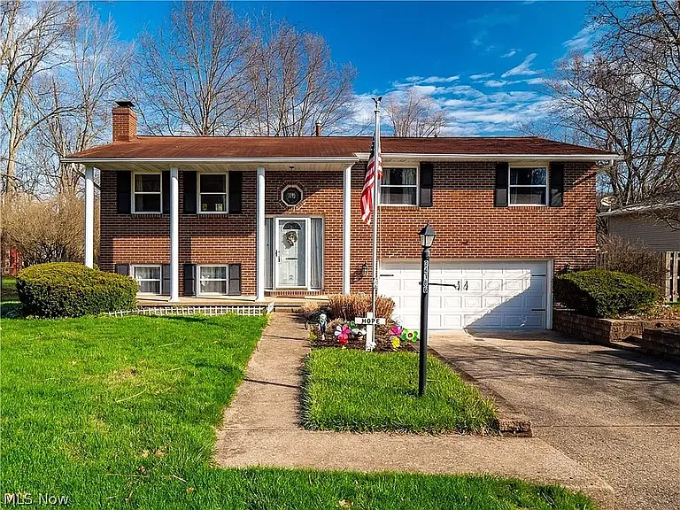 34186 Gail Dr — Photo 1