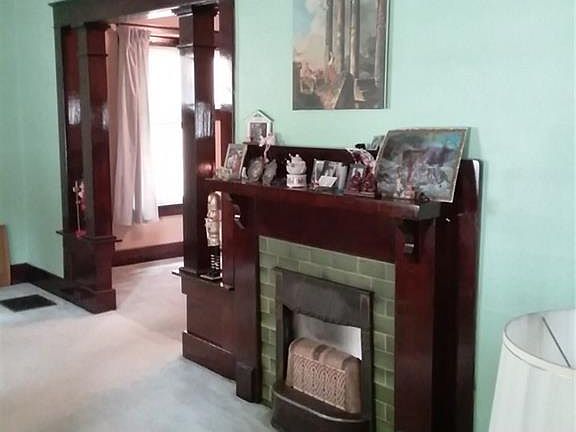 3rd image of 2722 East Ave