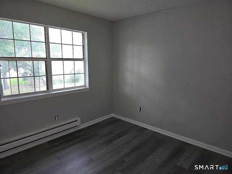 116 Angel Dr #D — Photo 4