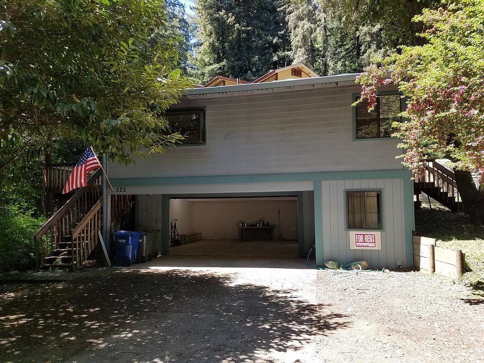 1st image of 225 Reynolds Dr