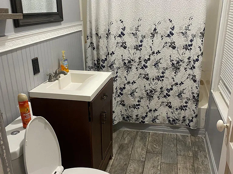 1 Freeland Ter — Photo 6