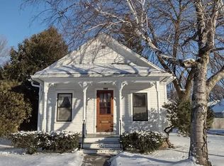 634 Higgins Ave, Neenah, WI 54956