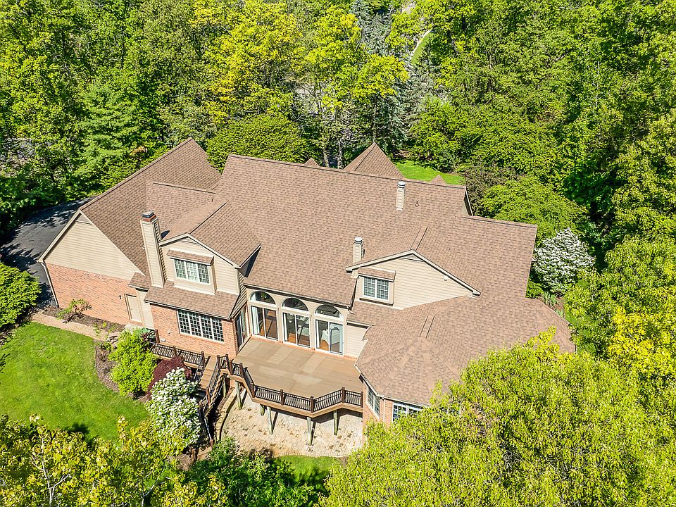9222 Northpointe Rdg, Brighton, MI 48114 | Zillow