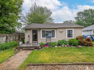 109 Maudlin St, Novi, MI 48377