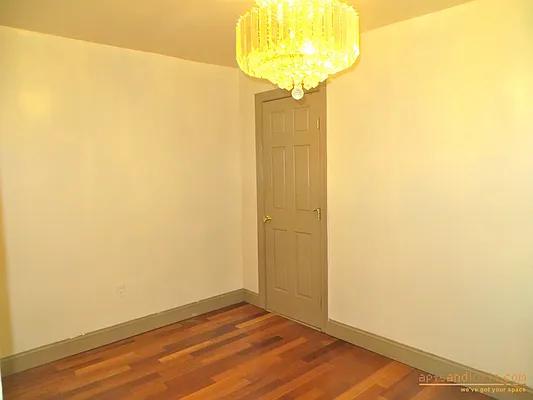 Rented by aptsandlofts.com | media 5