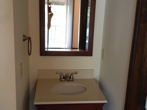 4th image of 1914 Nicklaus Ct APT D