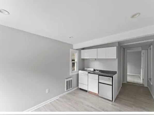 39 Short Beach Rd #B, East Haven, CT 06512