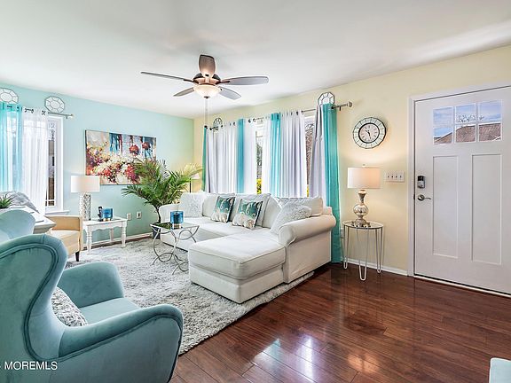 5th image of 1258 Hereford Close