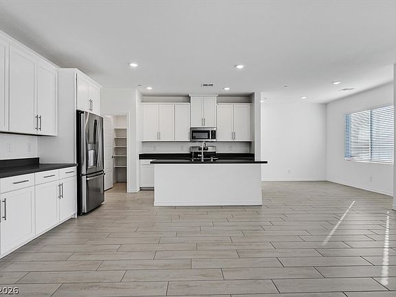 4th image of 303 Fletcher Falls St