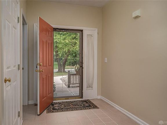 3rd image of 204 Ravelle Ct