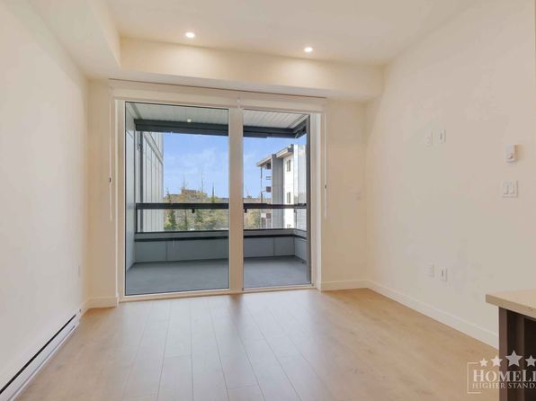 2 bedroom rental in Surrey — photo 6