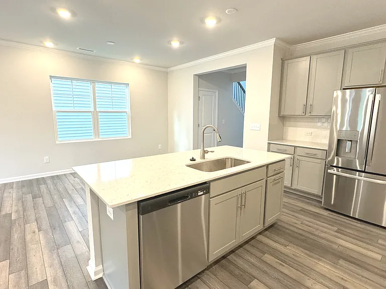 125 Red Robin Rd — Photo 10