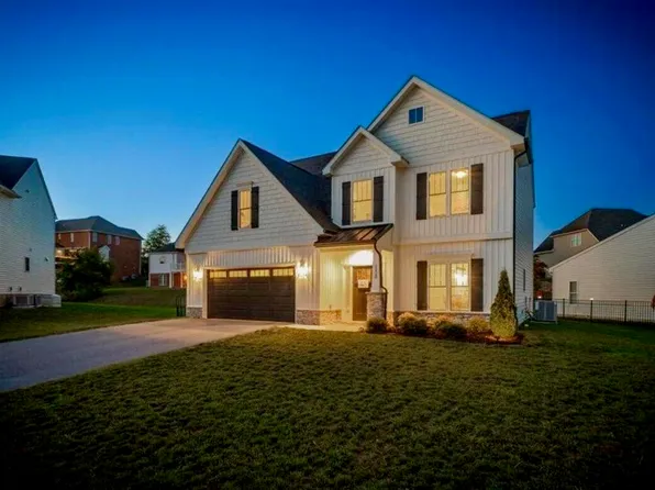2228 Foxfield Ln, Salem, VA 24153