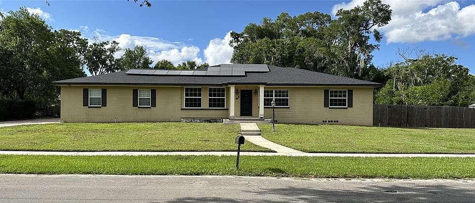 1st image of 725 W HIGHLAND AVENUE