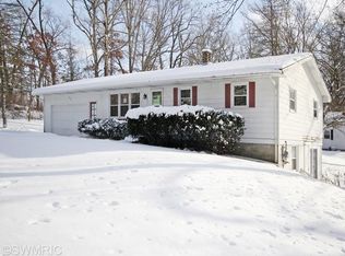 36811 49th Ave, Paw Paw, MI 49079