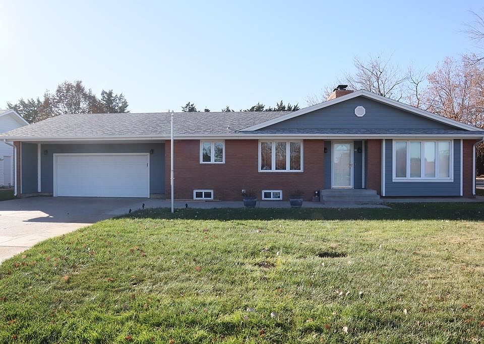 301 Campus Dr, Dodge City, KS 67801 Zillow
