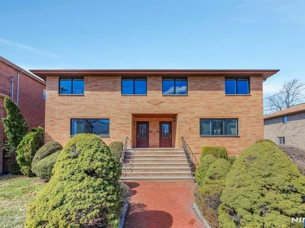 2413 Hammett Avenue, Fort Lee, NJ 07024