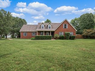 102 Loxley Ln, Murfreesboro, TN 37127