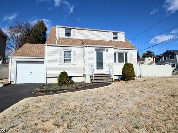 39-23 Van Duren Ave, Fair Lawn Boro, NJ 07410