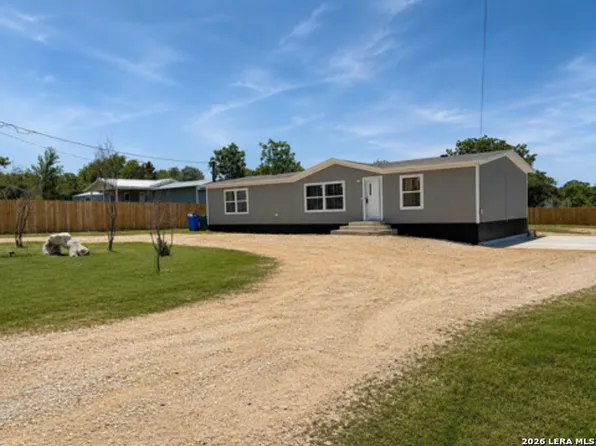 22819 Copper Canyon, Elmendorf, TX 78112