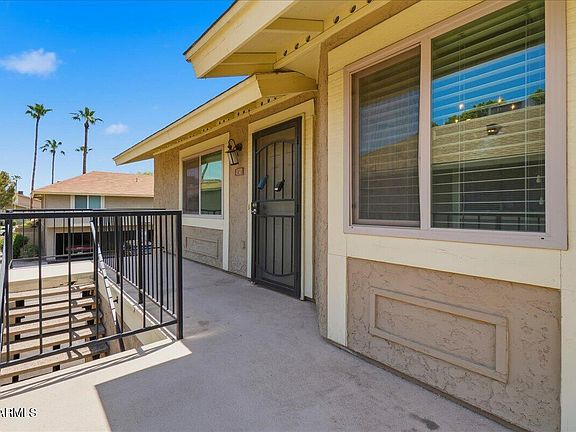 3rd image of 1241 N GRANITE REEF Road