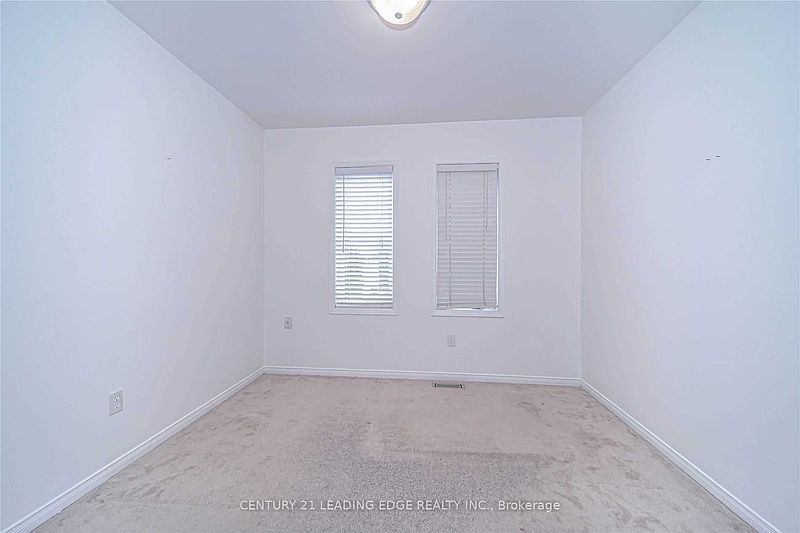 Ajax House for rent - 4 Bedrooms — photo 32