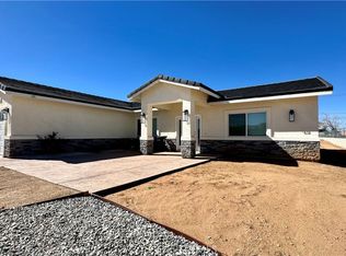 14400 Osage Rd, Apple Valley, CA 92307