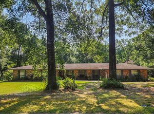 810 Hickory Ln, Jasper, TX 75951